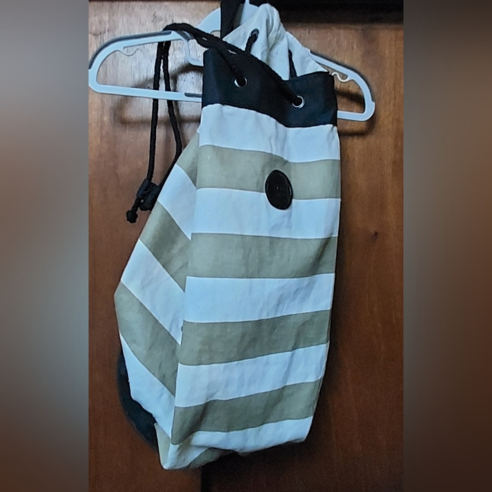 Perry Ellis Duffel Bag